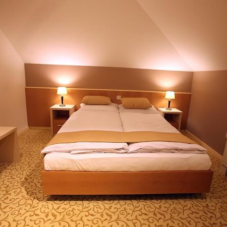 Hotel Gallus Sesvete Chambre photo